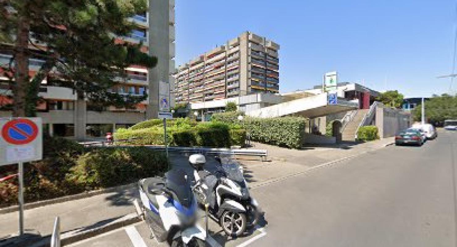 Au Talon Express, Addoume Tarik - Abbigliamento di seconda mano in Ginevra