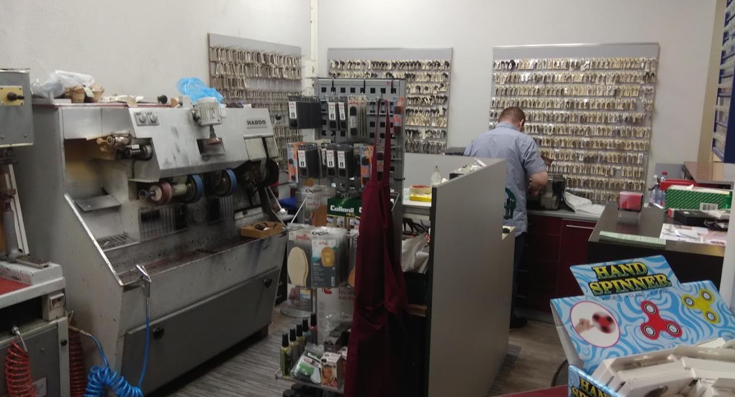 Bili Services - Abbigliamento di seconda mano in Ginevra