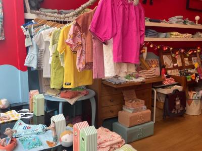 Poisson Rouge - Vêtements de seconde main à Genève
