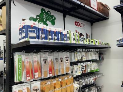 As services / Double de Clé /copie de clé / Gravure / Tampons / cordonnerie - Second-Hand-Kleidung in Genf