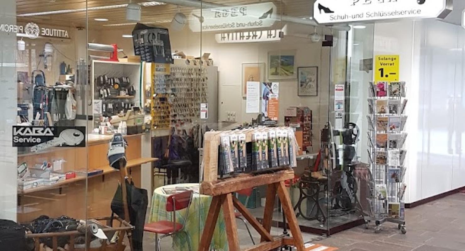 Pega, Gulli Giuseppe - Second-Hand-Kleidung in Graubünden