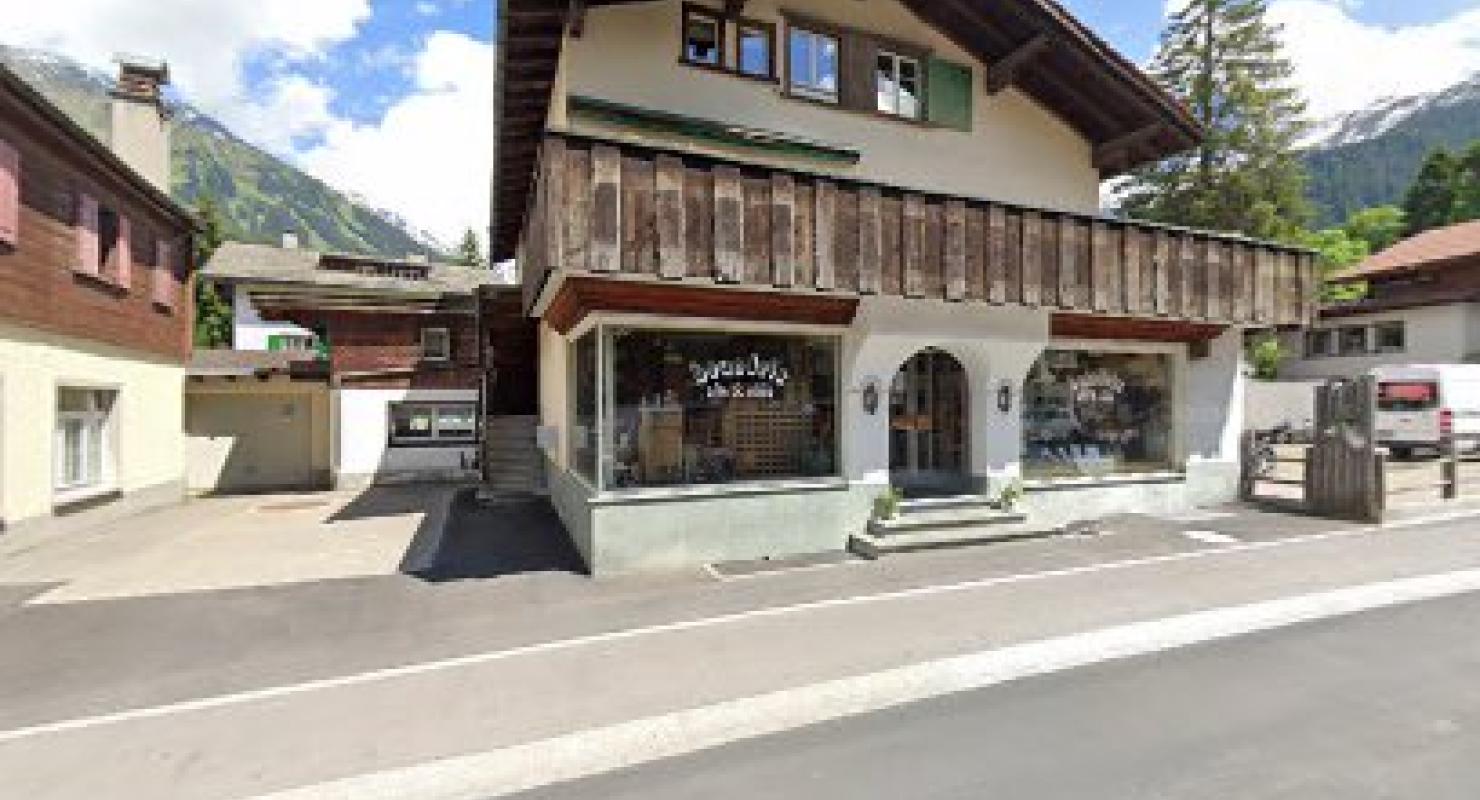 RUDKOVSKI Schneideratelier - Mode upcyclée in Grisons