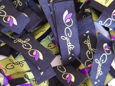 Cynthia's - Atelier de couture - Repair & Alteration in Jura