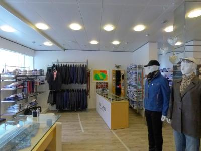 Na und! GmbH - Réparation & retouche en Argovie