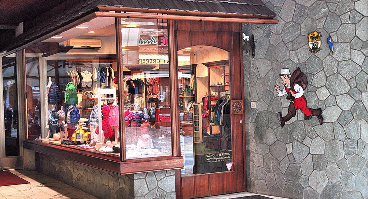 Rebel Boutique (anciennement Au Petit Poucet) - Second-hand Clothing in Valais
