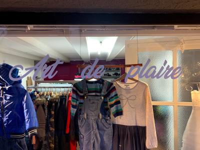 Art de Plaire - Abbigliamento di seconda mano in Vallese