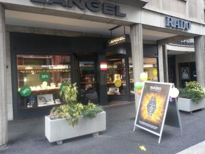 Langel, montres-joaillerie - Abbigliamento di seconda mano in Vallese