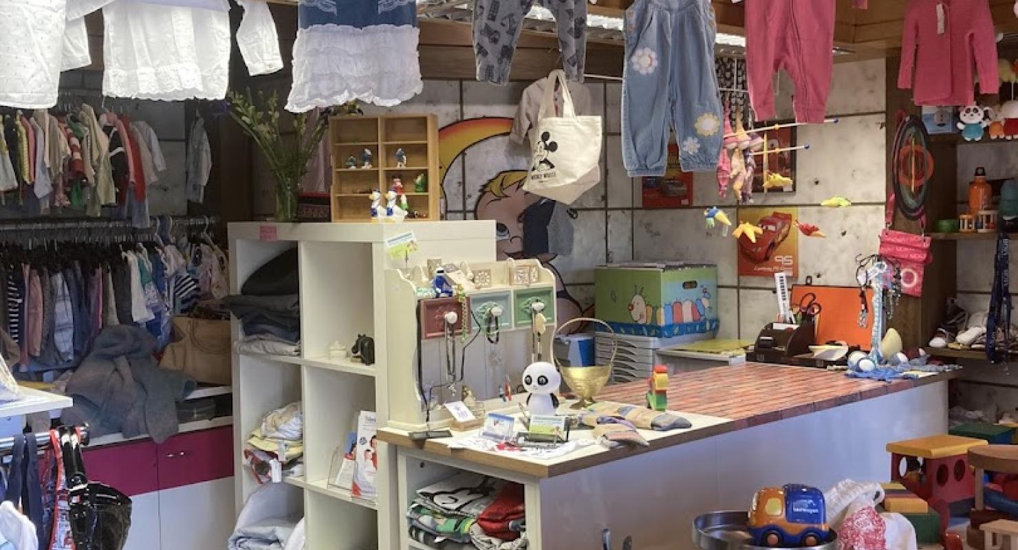 Kinderkleider Börse Zwergli - Vêtements de seconde main in Argovie