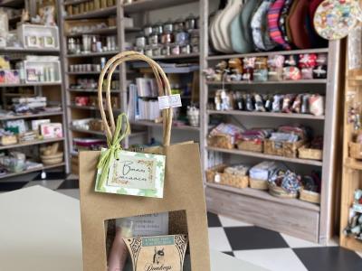 Concept Créatif Boutique & Atelier & Café - Repair & Alteration in Vaud