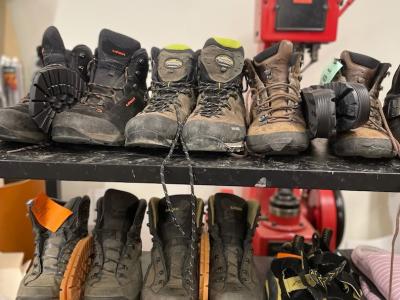 Shark's multi services - Second-hand Clothing in Vaud