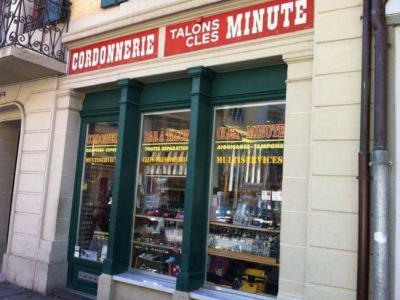 Bar à talons et serrurerie Payerne - Second-hand Clothing in Vaud