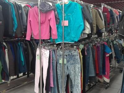 Entraide Familiale Yverdonnoise EFY - Abbigliamento di seconda mano in Vaud