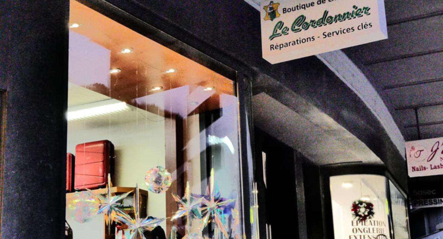 Cordonnerie de la Paix - Second-Hand-Kleidung in Waadt