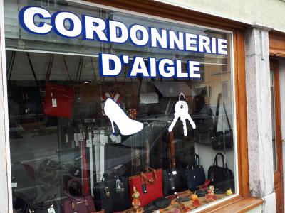 Cordonnerie d'Aigle - Abbigliamento di seconda mano in Vaud