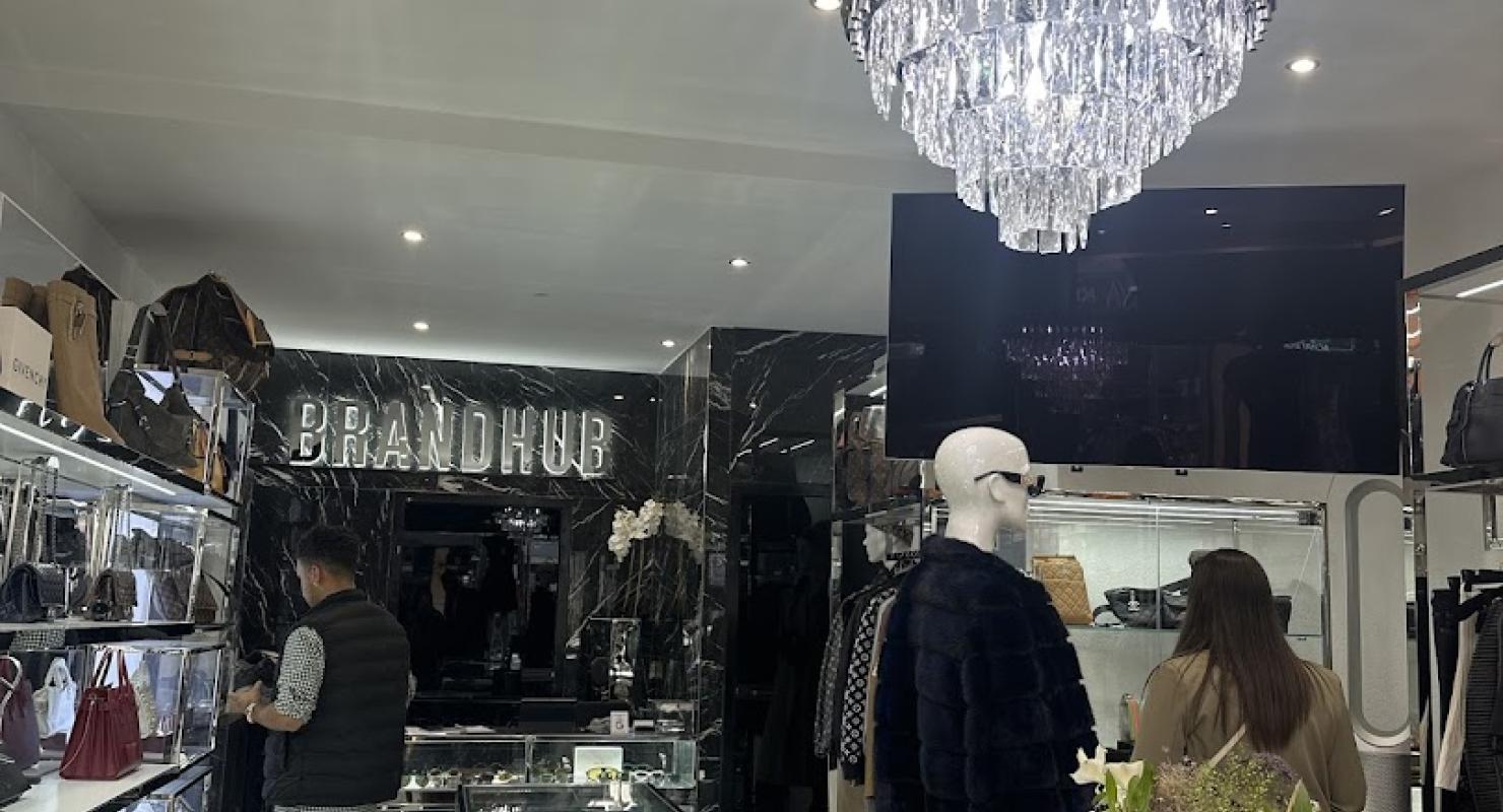 Brandhub Nyon - Abbigliamento di seconda mano in Vaud