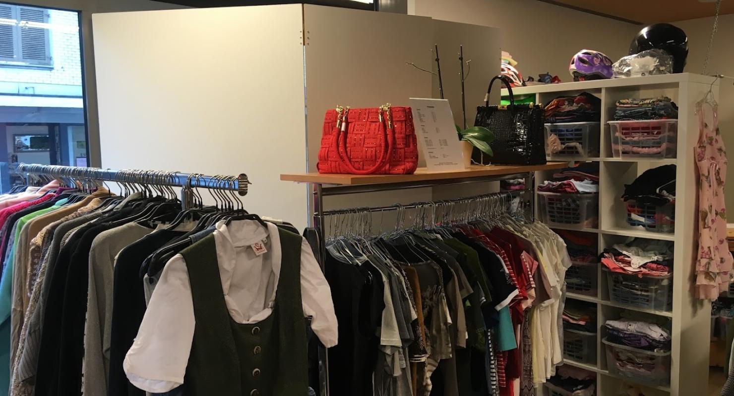 Second Hand Shop skirt + Co. Book Store Ägeri - Second-hand Clothing in Zug