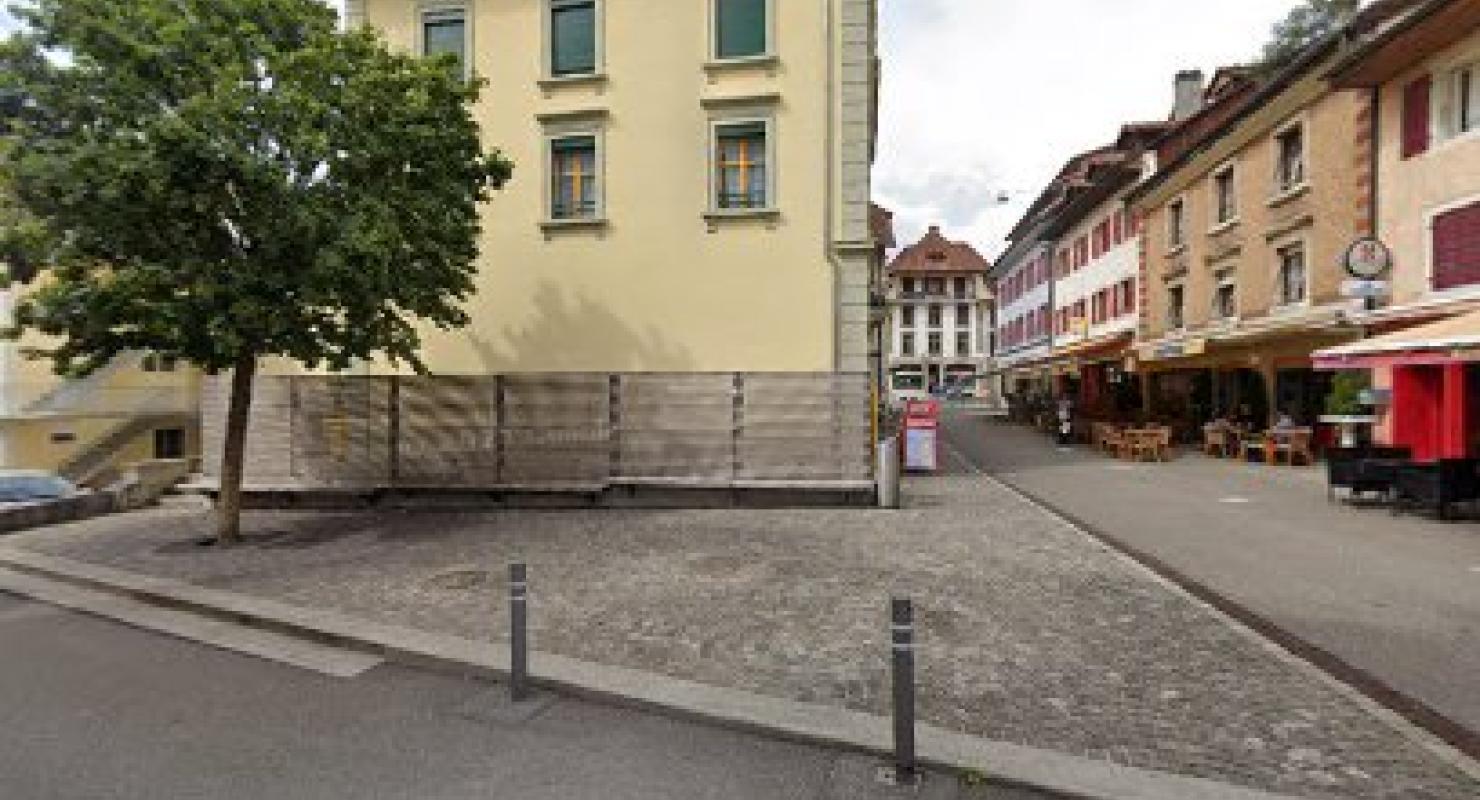 Charles Swetcaurd Sàrl - Second-hand Clothing in Bern