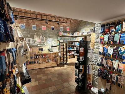 Zweiblatt Concept Store - Second-hand Clothing in Bern