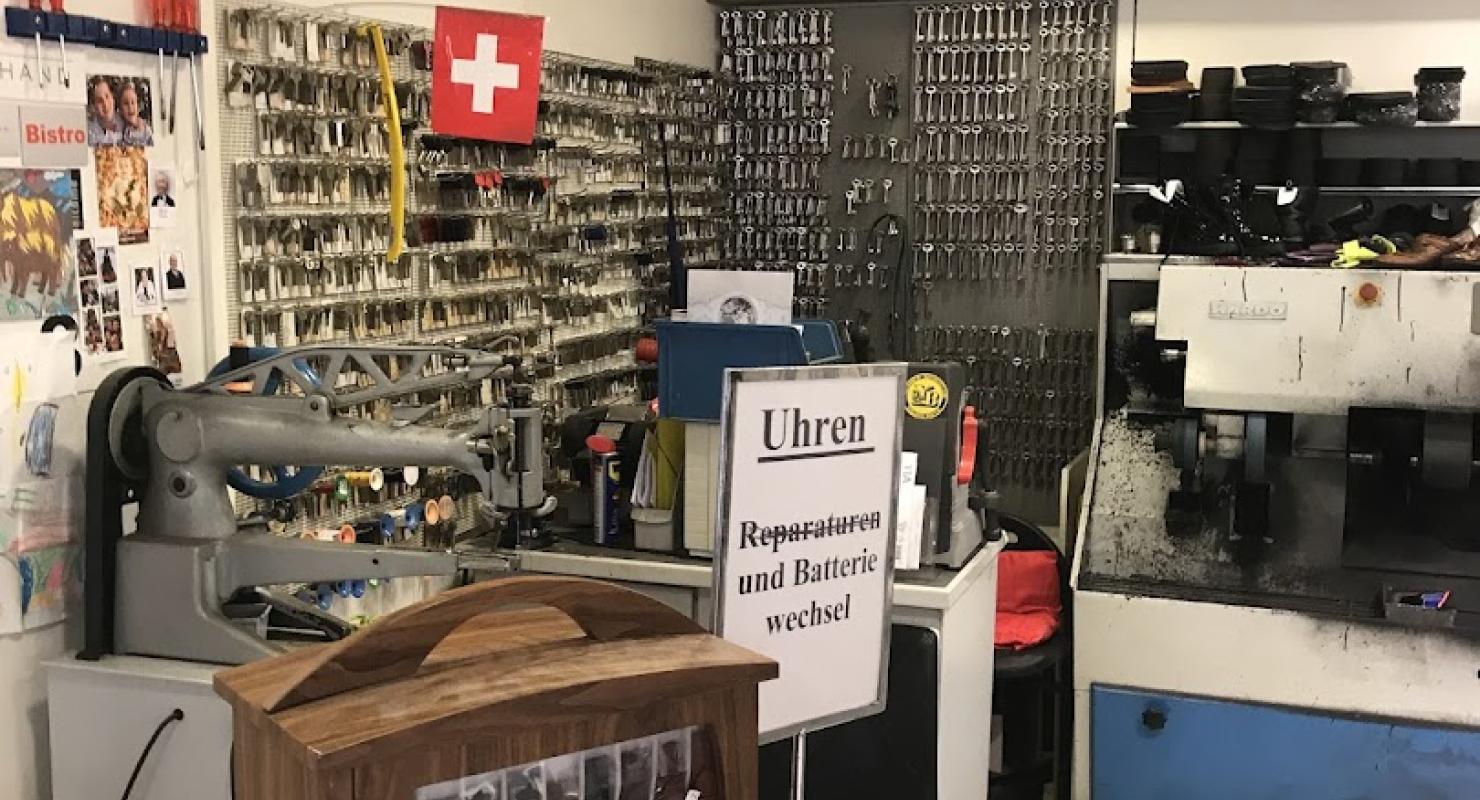 David's Schuh- und Schlüsselservice - Abbigliamento di seconda mano in Berna