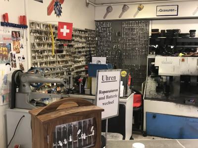 David's Schuh- und Schlüsselservice - Second-Hand-Kleidung in Bern
