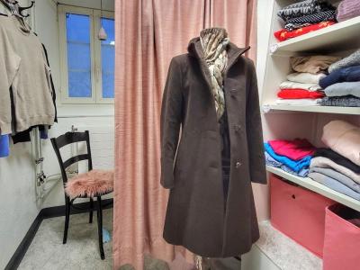 2 Hand Store - Second-hand Clothing in Aargau