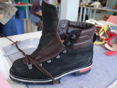 Schuhmacherei Zwickmühle - Second-Hand-Kleidung in Bern