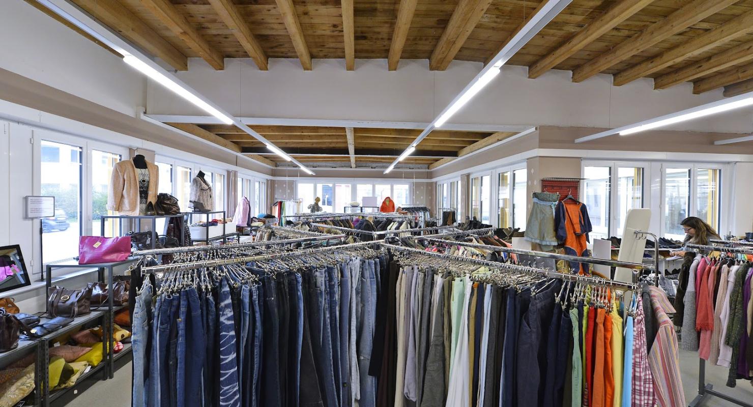 Heilsarmee brocki.ch/Biel - Second-hand Clothing in Bern
