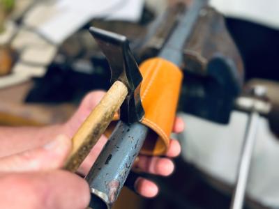 BT Leder-/ Textilverarbeitung und Massschneiderei - Upcycling-Mode in Bern