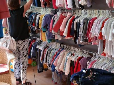 KINDERKLEIDERBÖRSE FRÖSCHLI - Second-hand Clothing in Bern