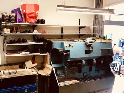 Schuhmacherei Neziri - Vêtements de seconde main à Zurich
