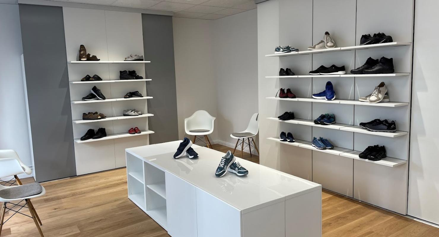 Fuss-Orthopädie Feldmann - Abbigliamento di seconda mano in Zurigo
