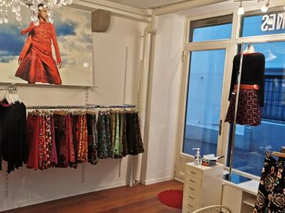 Modedesign C.B.YOUNES-fashion, Damenbekleidung und Tangokleider - Moda upcycled in Zurigo