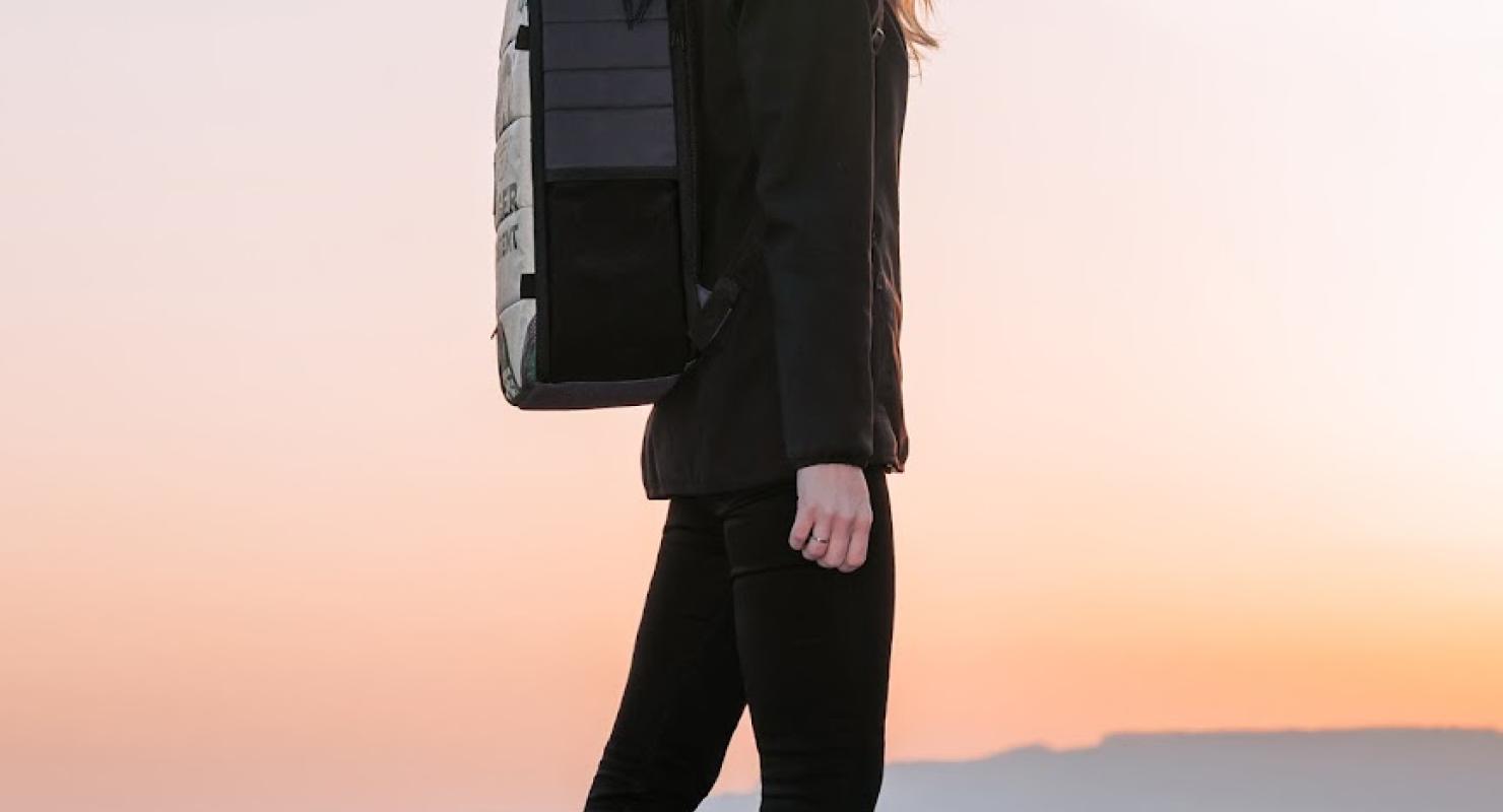 Elephbo - recycelter Zementsack aus Kambodscha - Moda upcycled in Zurigo