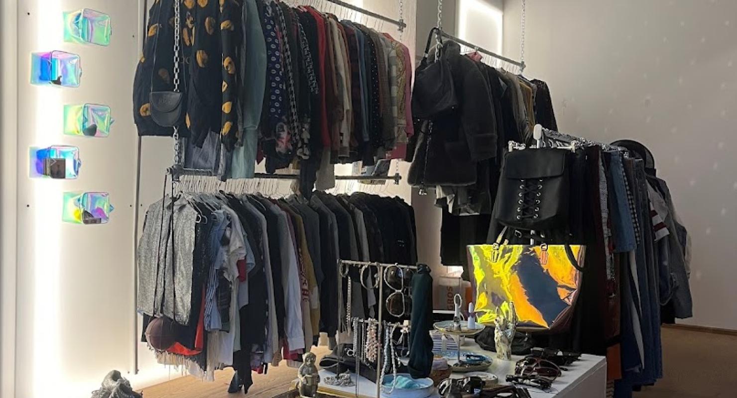 Desi‘s World Secondhand - Vêtements de seconde main in Zurich