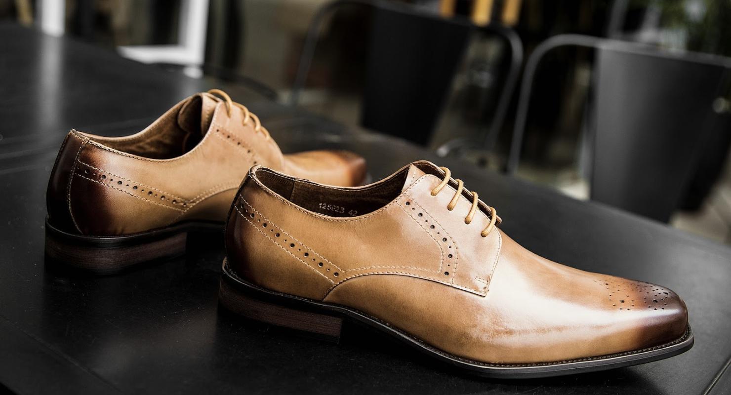 Schuhservice Oliveri - Vêtements de seconde main in Zurich