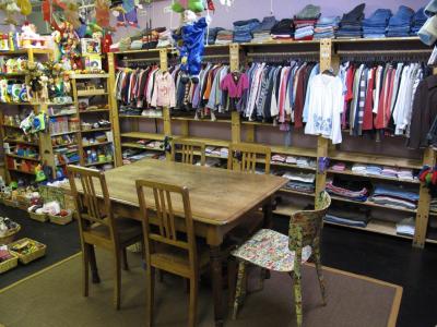 Kinderkleiderbörse Friesenberg - Second-hand Clothing in Zurich