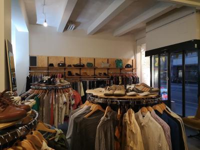 CHEMISERIE + Mode Recycling Zürich - Second-hand Clothing in Zurich
