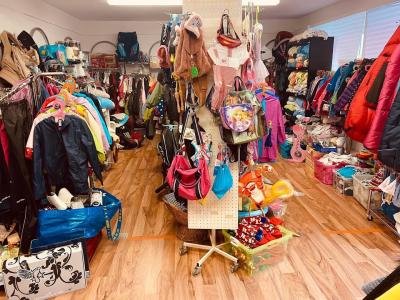 Monschterbaggä - Lädeli - Second-hand Clothing in Zurich