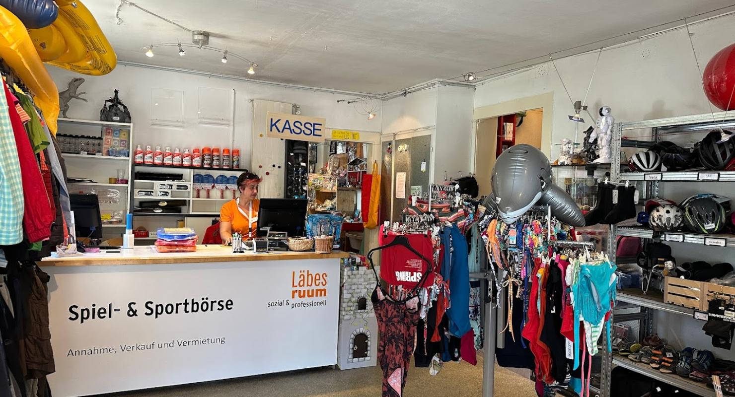 Spiel- & Sportbörse | Läbesruum - Second-hand Clothing in Zurich