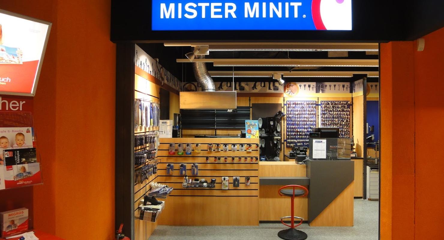 MISTER MINIT Wädenswil Migros - Vêtements de seconde main in Zurich