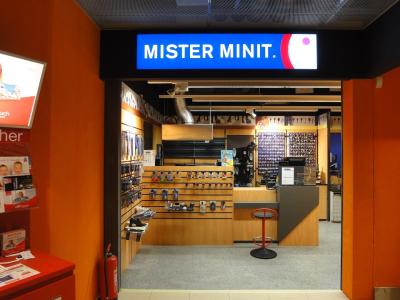 MISTER MINIT Wädenswil Migros - Vêtements de seconde main à Zurich