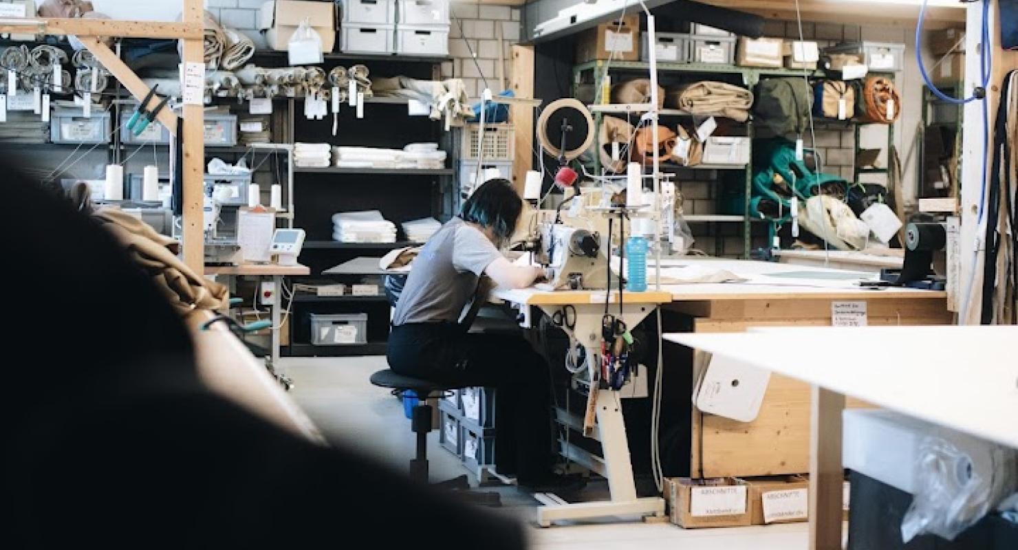 Zelthangar GmbH - Repair & Alteration in Zurich