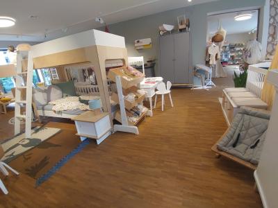 Snowflake kindermoebel concept store - Second-hand Clothing in Zurich