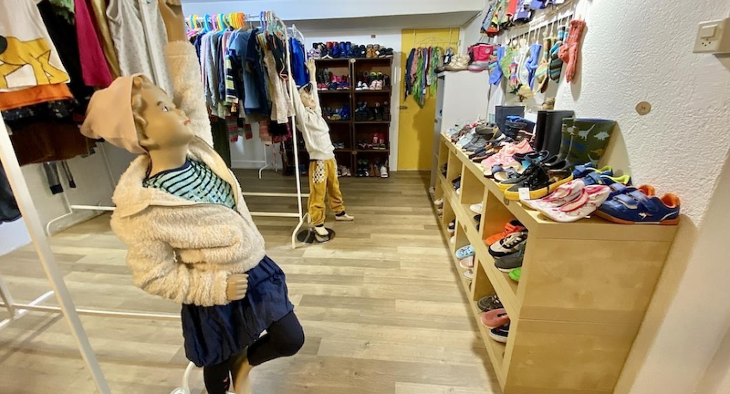 Chleiderbüx "die kunterbunt Börse" - Abbigliamento di seconda mano in Zurigo