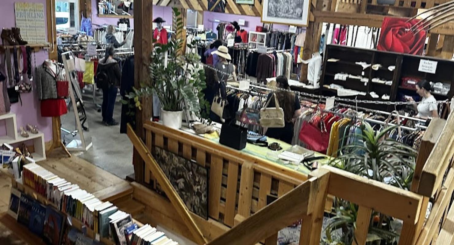 Blaukreuz-Brocki Bülach - Second-hand Clothing in Zurich