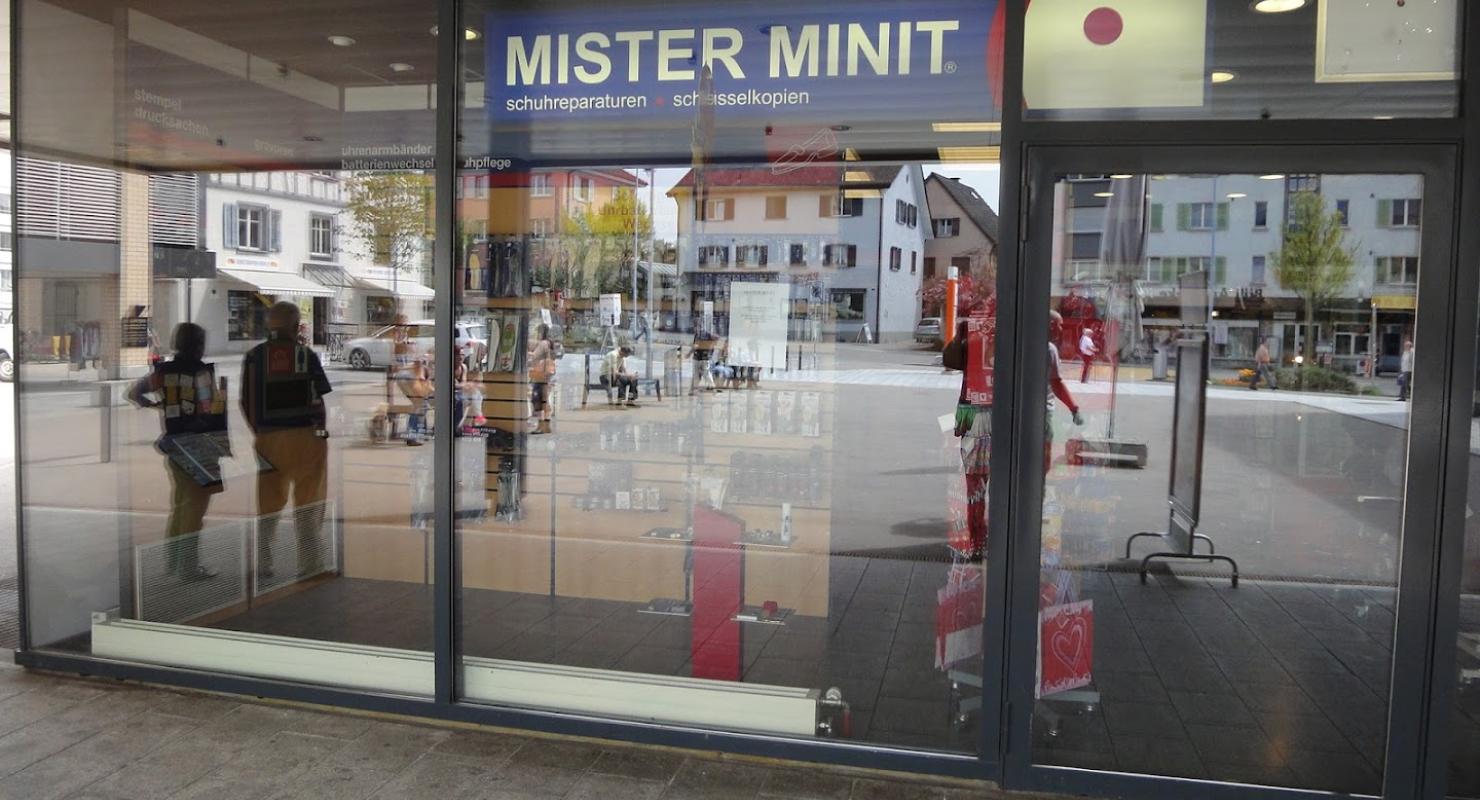 MISTER MINIT Bülach EKZ Sonnenhof - Vêtements de seconde main in Zurich