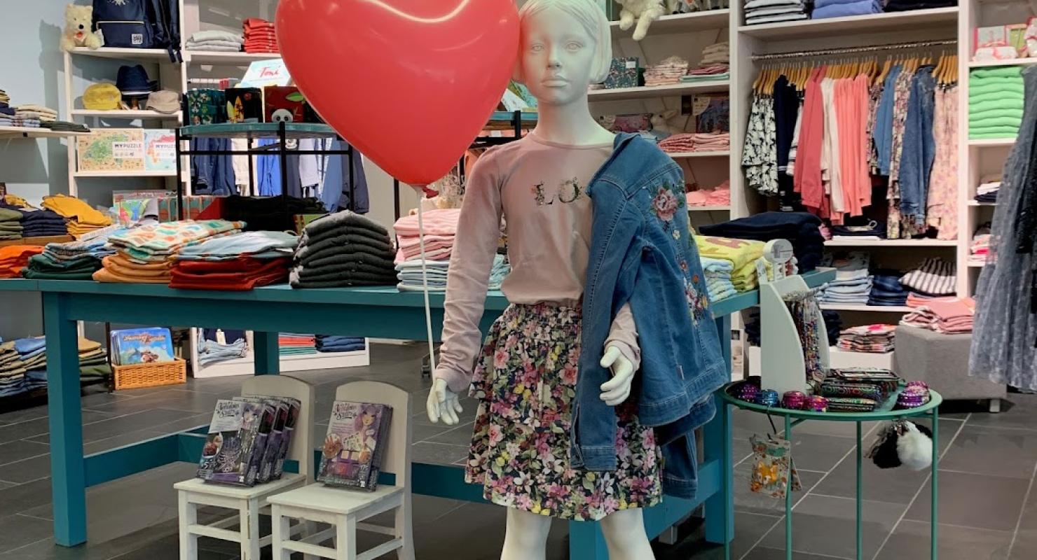 Picobello - Schönes für Kinder - Vêtements de seconde main in Zurich