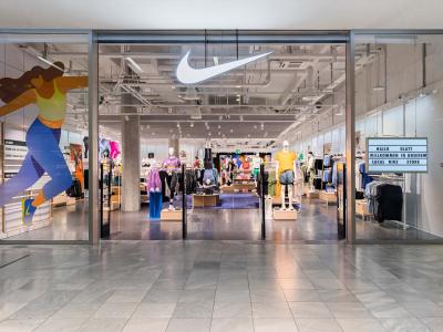 Nike Well Collective Glatt - Second-hand Clothing in Zurich