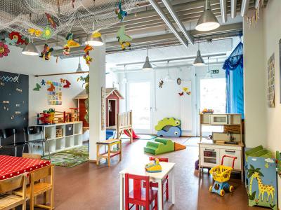 Familienzentrum Regensbergstrasse des Vereins ELCH für Eltere & Chind - Second-hand Clothing in Zurich