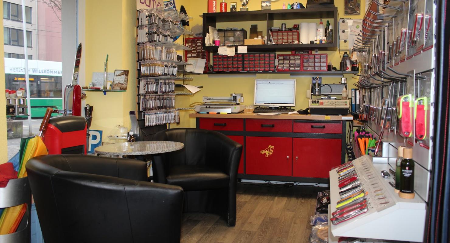 Gerry Casieri - Second-hand Clothing in Basel-Land